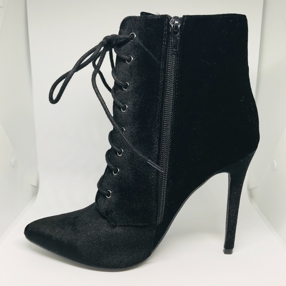 Brand-new, "Merel" Black Velvet Bootie, size 9 US - Picture 6 of 8